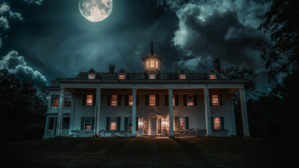 An Eerie Night at the Emery Estate Weymouth, Massachusetts Spooky Southcoast